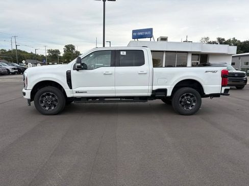 Certified 2024 Ford F250 Lariat w/ Lariat Ultimate Package AWD/4WD image 2