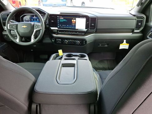 New 2025 Chevrolet Silverado 1500 LT w/ Convenience Package II image 13