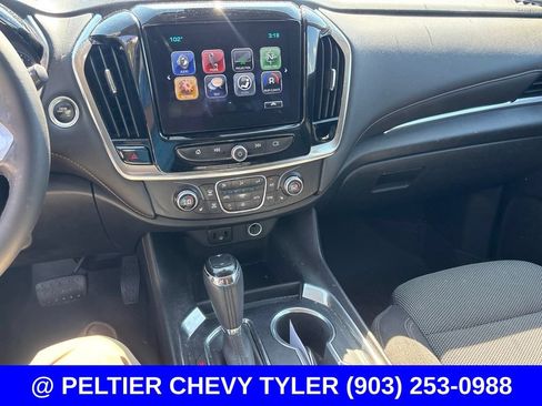 Used 2018 Chevrolet Traverse LT FWD image 14