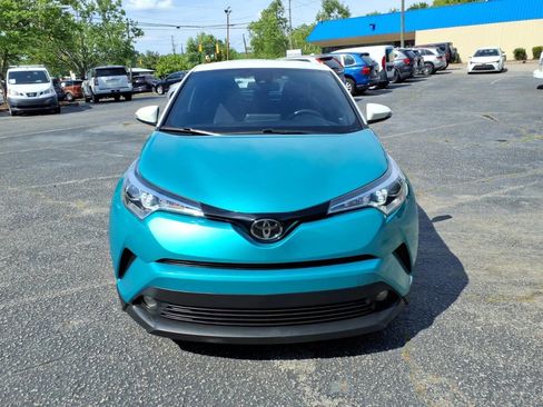 Used 2018 Toyota C-HR XLE FWD image 9