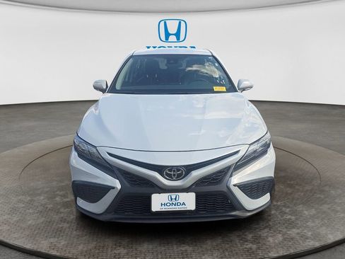 Used 2024 Toyota Camry SE FWD image 12