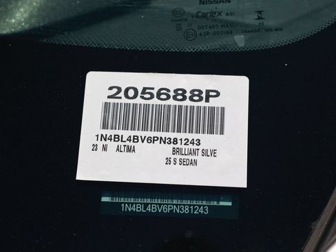 Used 2023 Nissan Altima 2.5 S FWD image 39