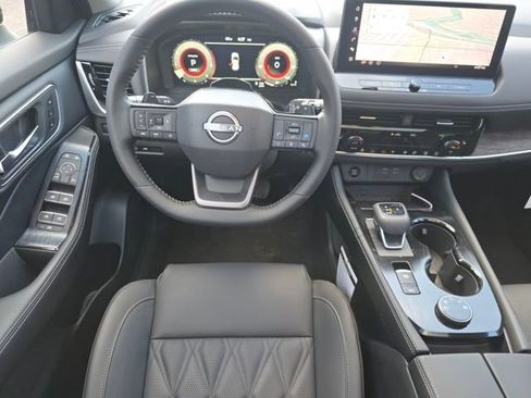 New 2026 Nissan Rogue Platinum w/ Tech Package image 3