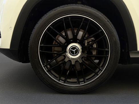 Used 2021 Mercedes-Benz GLS 450 4MATIC image 12