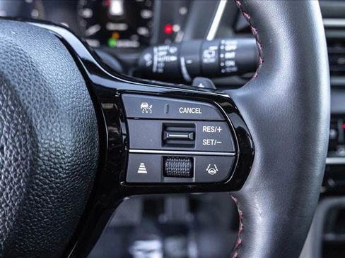 Used 2025 Honda Pilot Black Edition image 15