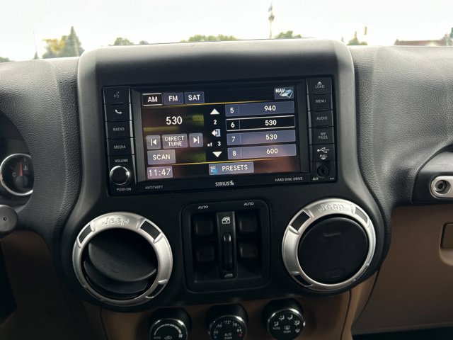 Used 2013 Jeep Wrangler Unlimited Sahara w/ Connectivity Group AWD/4WD image 41