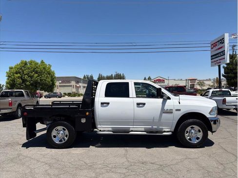 Used 2018 RAM 2500 Tradesman w/ Chrome Appearance Group AWD/4WD image 3