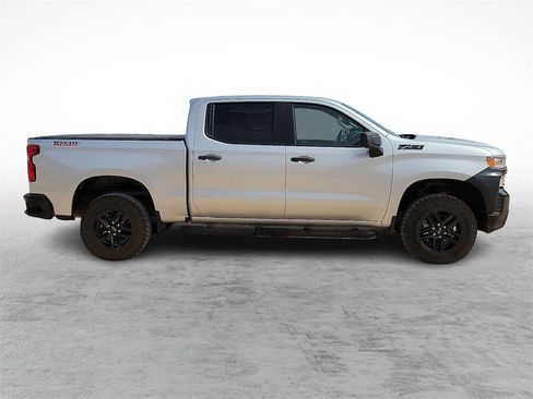 Used 2021 Chevrolet Silverado 1500 Custom Trail Boss w/ LPO, Dark Essentials Package image 12