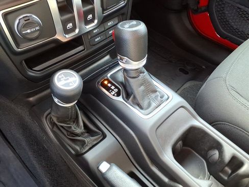 Used 2021 Jeep Wrangler Sport w/ Safety Group image 27