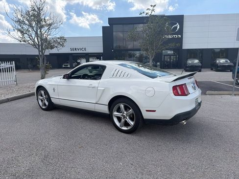 Used 2010 Ford Mustang GT image 10