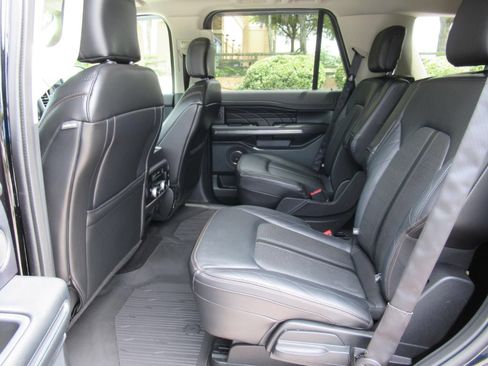 Used 2019 Ford Expedition Platinum AWD/4WD image 38
