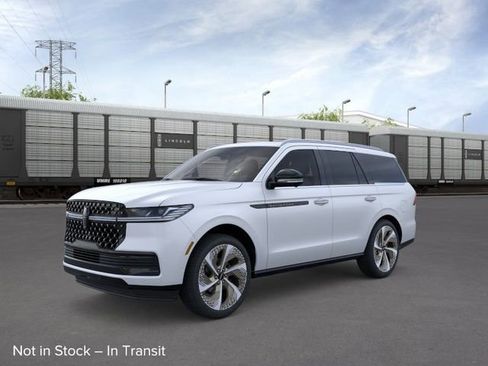 New 2026 Lincoln Navigator Black Label AWD/4WD image 1