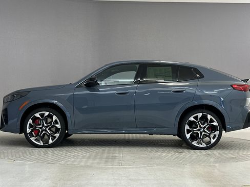 New 2026 BMW X2 xDrive28i w/ Technology Package AWD/4WD image 2