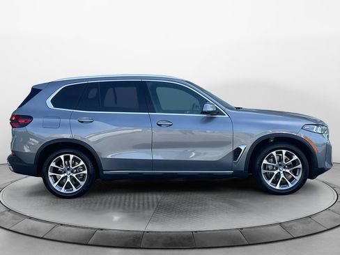Used 2024 BMW X5 xDrive40i w/ Premium Package AWD/4WD image 8