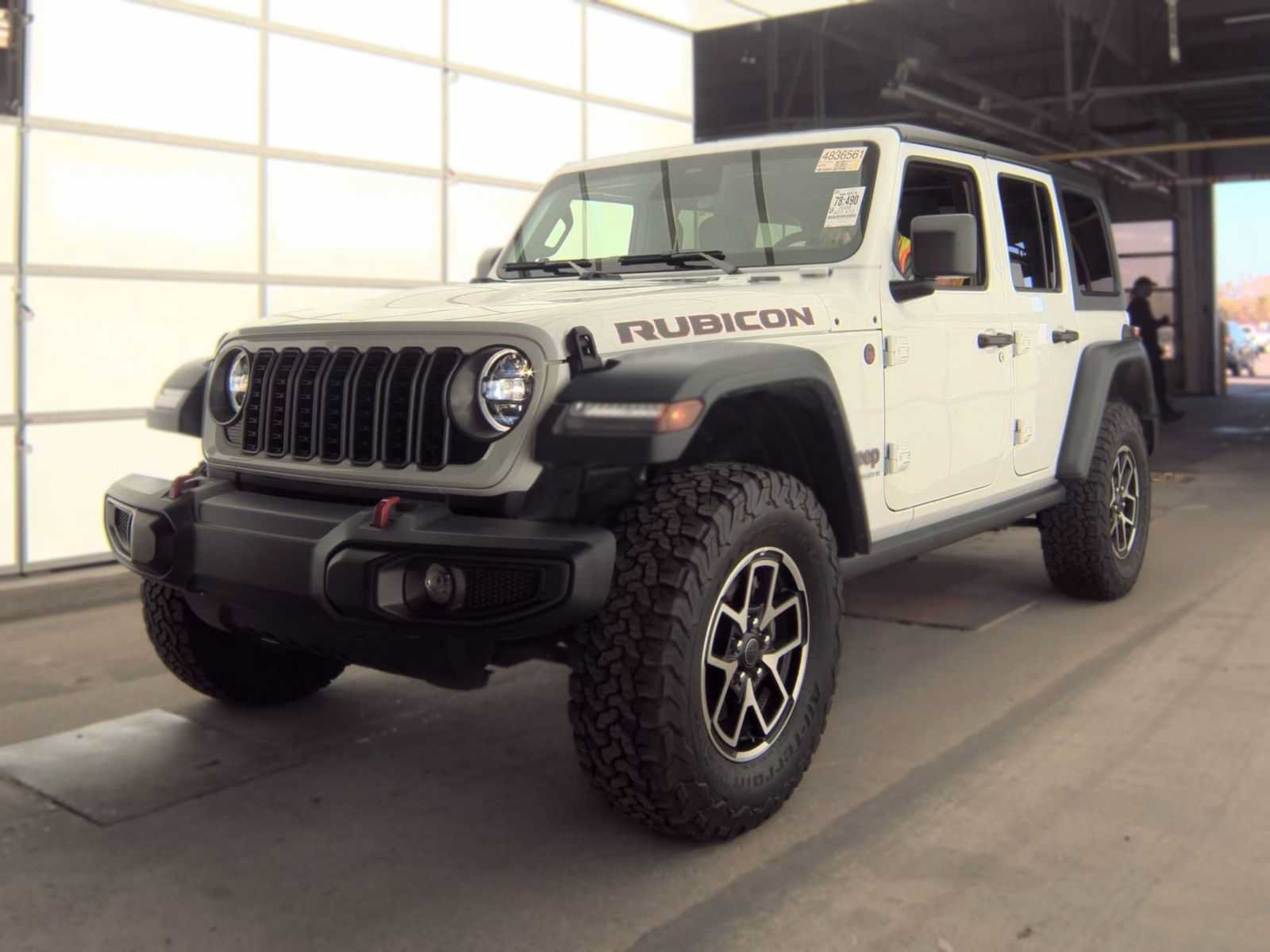 Used 2026 Jeep Wrangler Unlimited Rubicon AWD/4WD image 2