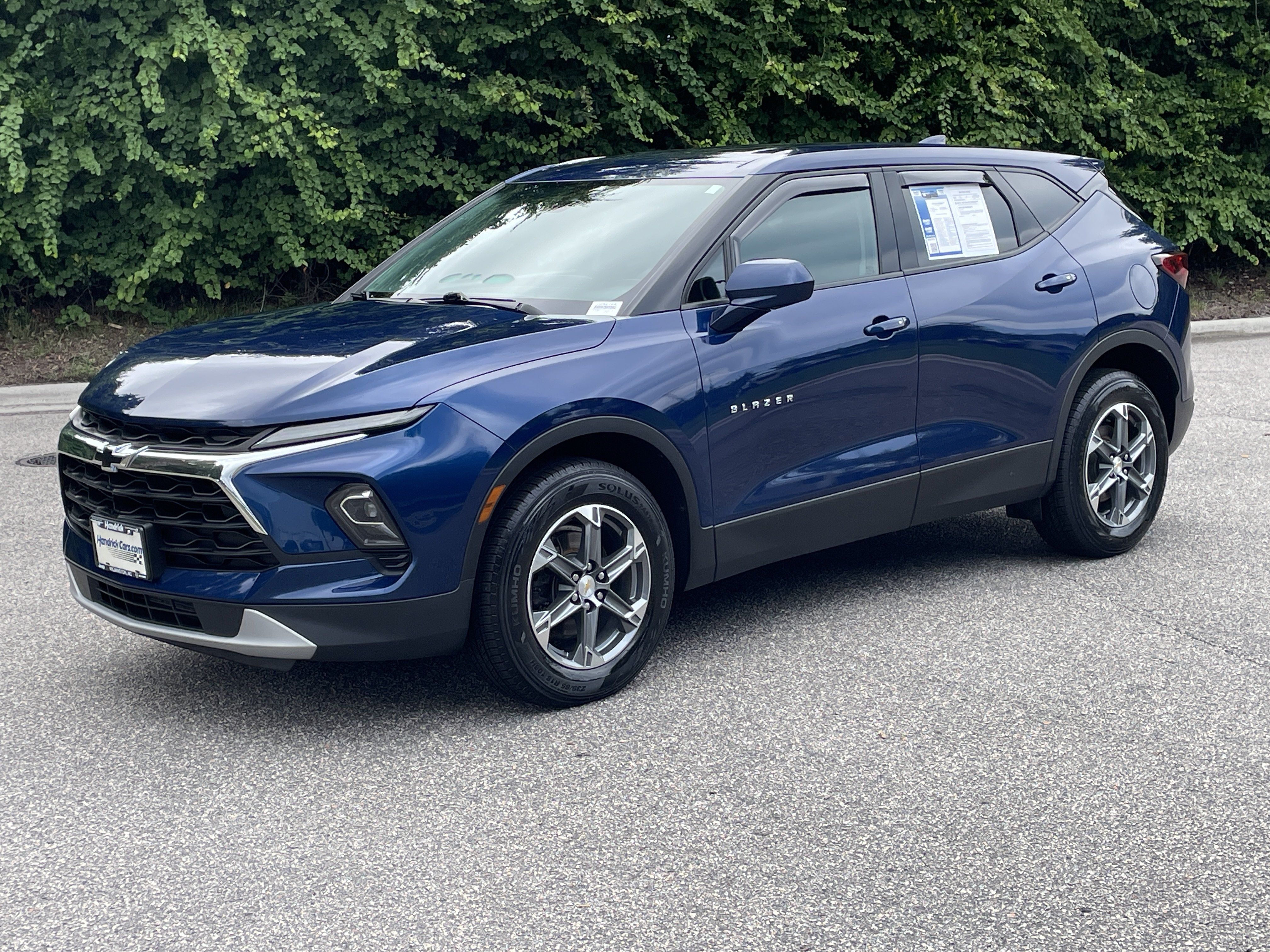 Used 2023 Chevrolet Blazer LT w/ Driver Confidence Package AWD/4WD image 4