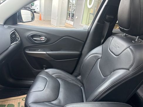 Used 2021 Jeep Cherokee Limited w/ Elite Package image 27