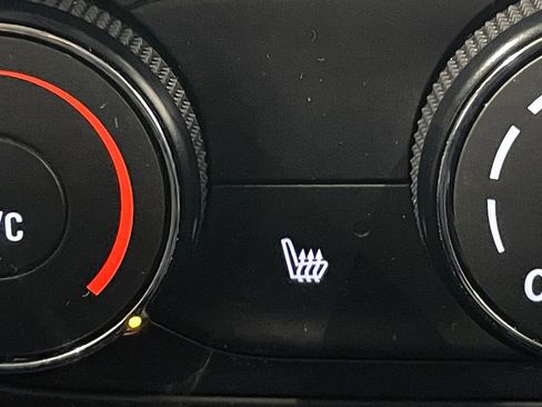 Used 2024 Chevrolet Trax LS w/ LS Convenience Package image 27