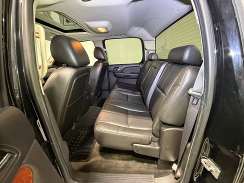 Used 2011 Chevrolet Silverado 2500 LTZ w/ LTZ Plus Package image 13