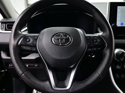 Used 2025 Toyota RAV4 XLE w/ Convenience Package AWD/4WD image 24