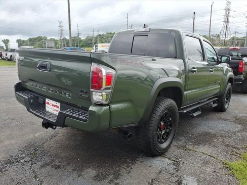 Used 2022 Toyota Tacoma TRD Off-Road w/ Technology Package RWD image 7