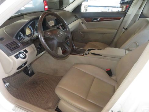 Used 2011 Mercedes-Benz C 300 Sedan image 16