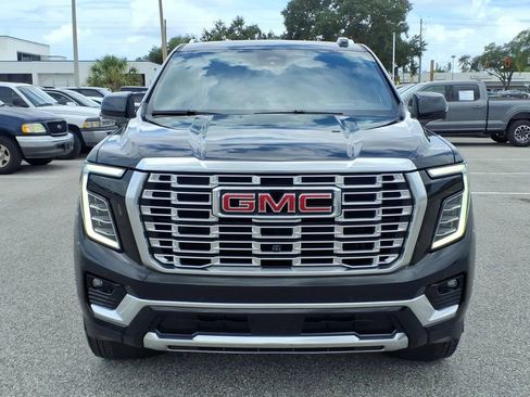 Used 2025 GMC Yukon Denali RWD image 2