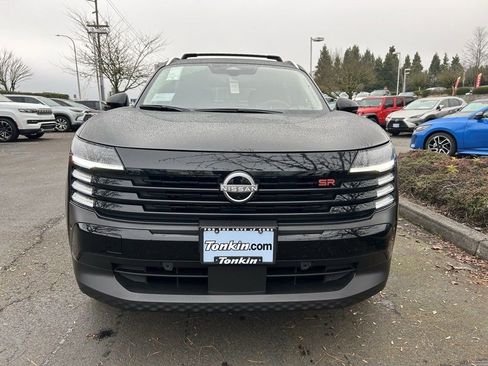 New 2025 Nissan Kicks SR w/ Illumination Package AWD/4WD image 2