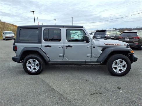 Used 2020 Jeep Wrangler Unlimited Sport S image 3