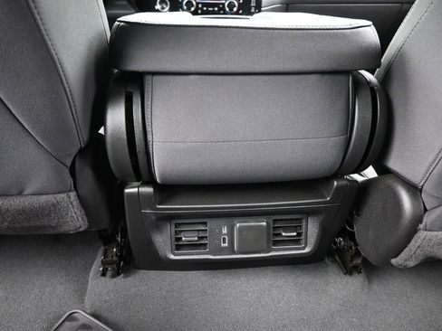 Used 2023 Chevrolet Silverado 1500 LT image 38