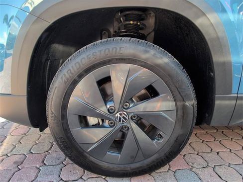 Certified 2025 Volkswagen Taos S image 17