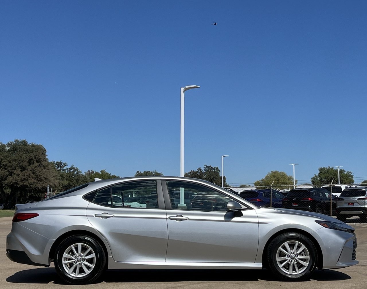 Used 2025 Toyota Camry LE FWD image 3