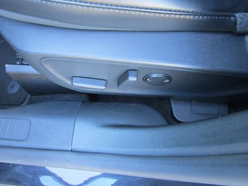Used 2025 Ford Escape ST-Line FWD image 18