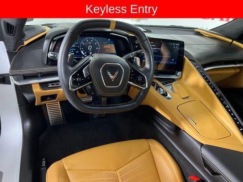 Used 2025 Chevrolet Corvette Stingray Premium Conv w/ Z51 Performance Package image 15