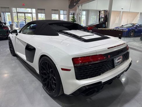 Used 2020 Audi R8 V10 w/ 20" Wheel Package image 3
