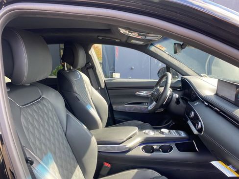 Certified 2025 Genesis GV70 3.5T Sport w/ Sport Advanced Package image 13