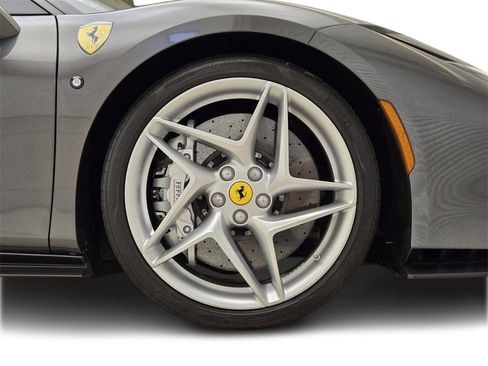 Used 2020 Ferrari F8 Tributo image 8