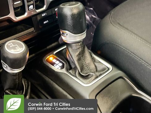 Used 2020 Jeep Wrangler Unlimited Sport AWD/4WD image 9