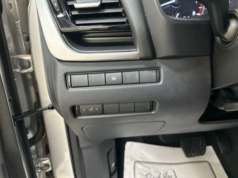 Certified 2022 Nissan Rogue SV image 22