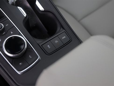 Certified 2023 Cadillac XT4 Premium Luxury w/ Technology Package image 22