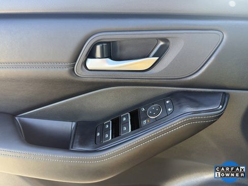 Certified 2026 Nissan Rogue SL image 23