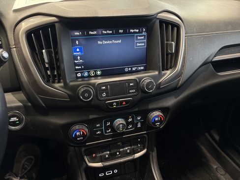 Used 2022 GMC Terrain AT4 w/ Tech Package image 25
