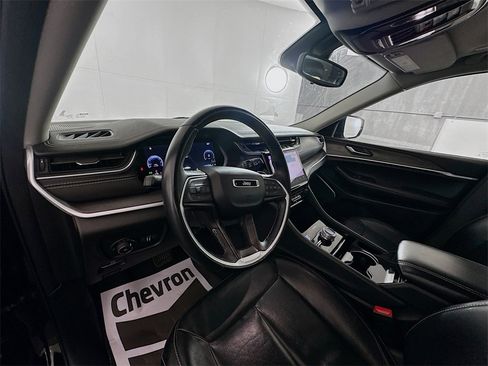 Used 2021 Jeep Grand Cherokee L Limited image 9