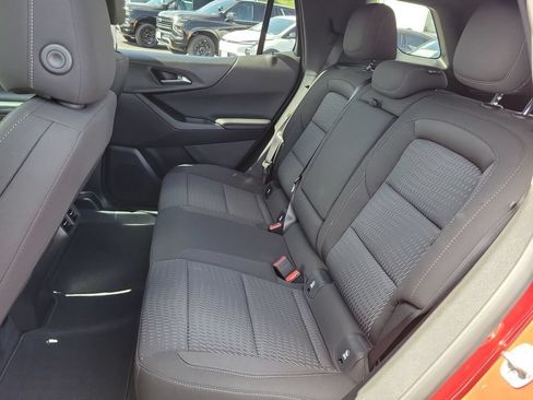 Certified 2026 Chevrolet Equinox LT FWD image 25