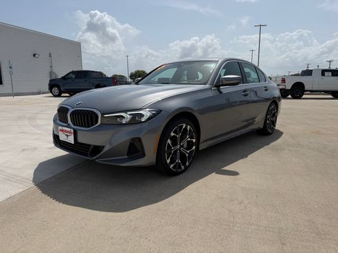 Used 2026 BMW 330i Sedan RWD image 3