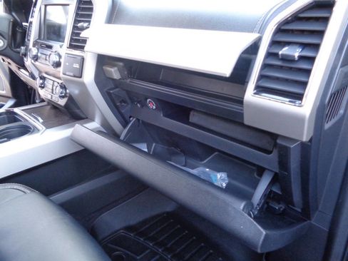 Used 2020 Ford F250 Lariat w/ Chrome Package image 63