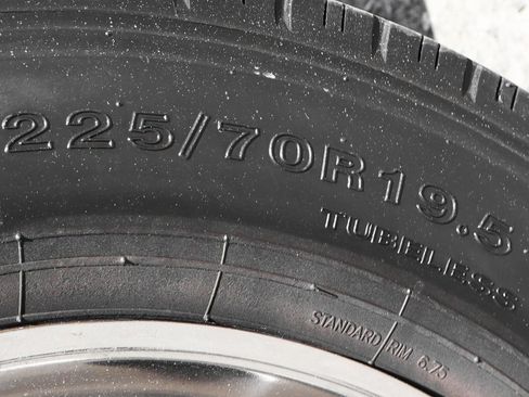 Used 2001 Ford F550 2WD Regular Cab Super Duty image 27