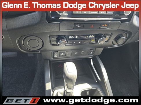 Used 2024 Nissan Frontier SL RWD image 18