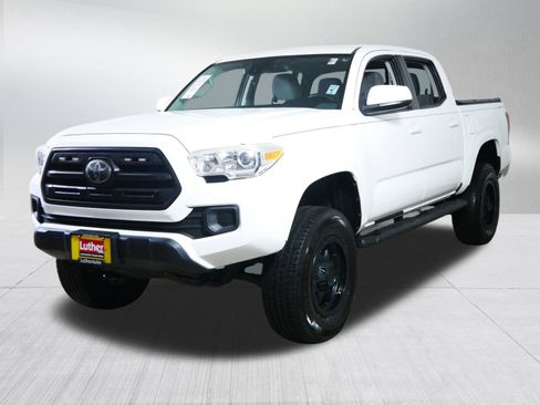 Used 2019 Toyota Tacoma SR w/ SR Convenience Package image 3