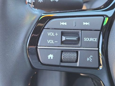 Used 2025 Honda HR-V Sport image 18